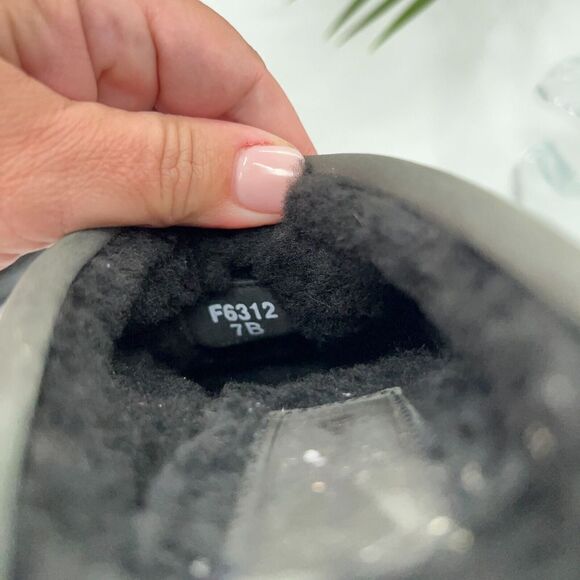 Cole Haan Women's Clog Mules Women's Size 7 B Grey Leather Slip On Shoes Lined - Picture 12 of 13